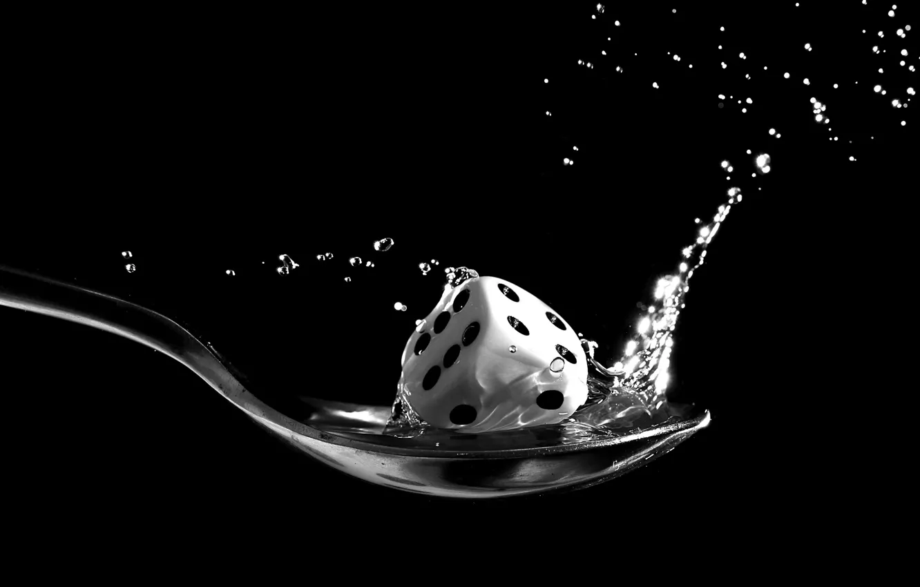 Photo wallpaper macro, spoon, bones