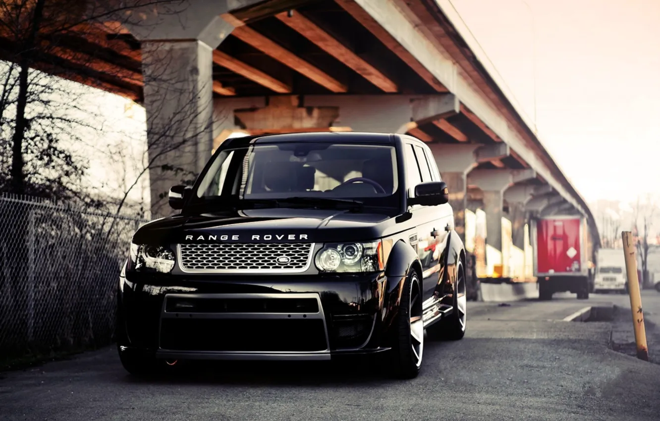 Photo wallpaper Land Rover, black, road, street, parking, Trucko