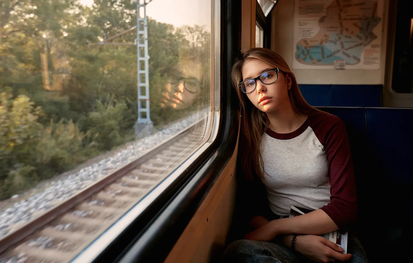 Photo wallpaper look, reflection, model, rails, portrait, jeans, makeup, Mike