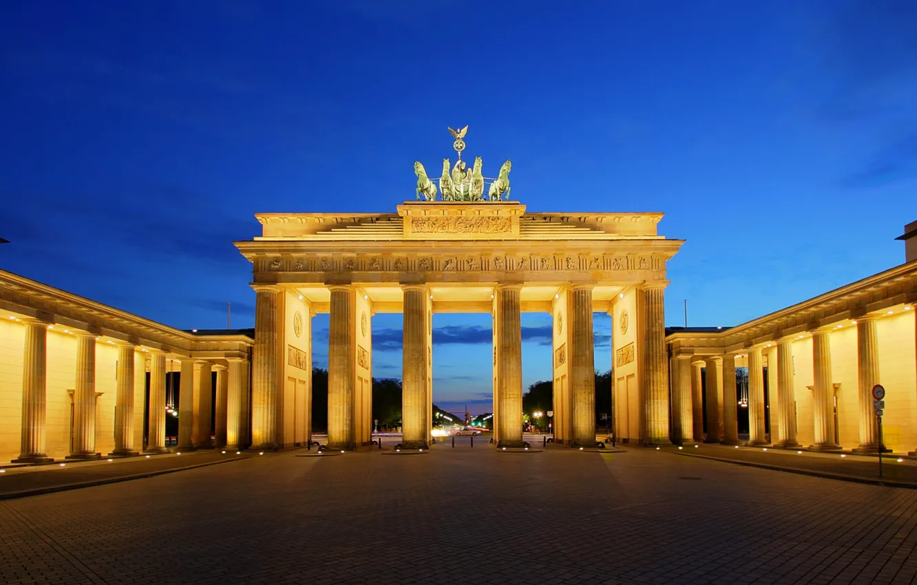 Photo wallpaper the sky, lights, the evening, gate, Germany, capital, Berlin, Brandenburg