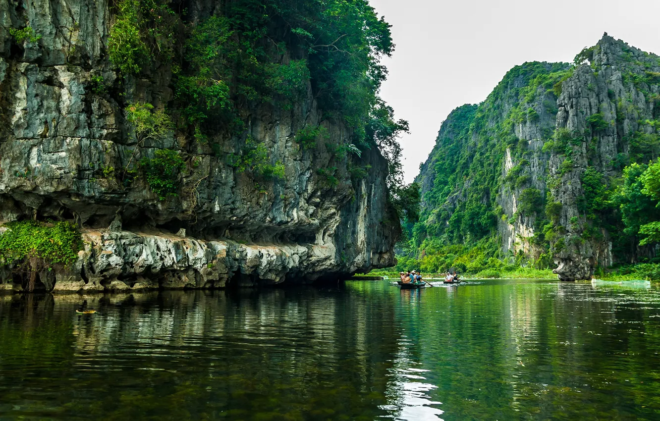 Photo wallpaper river, rocks, boats, Vietnam