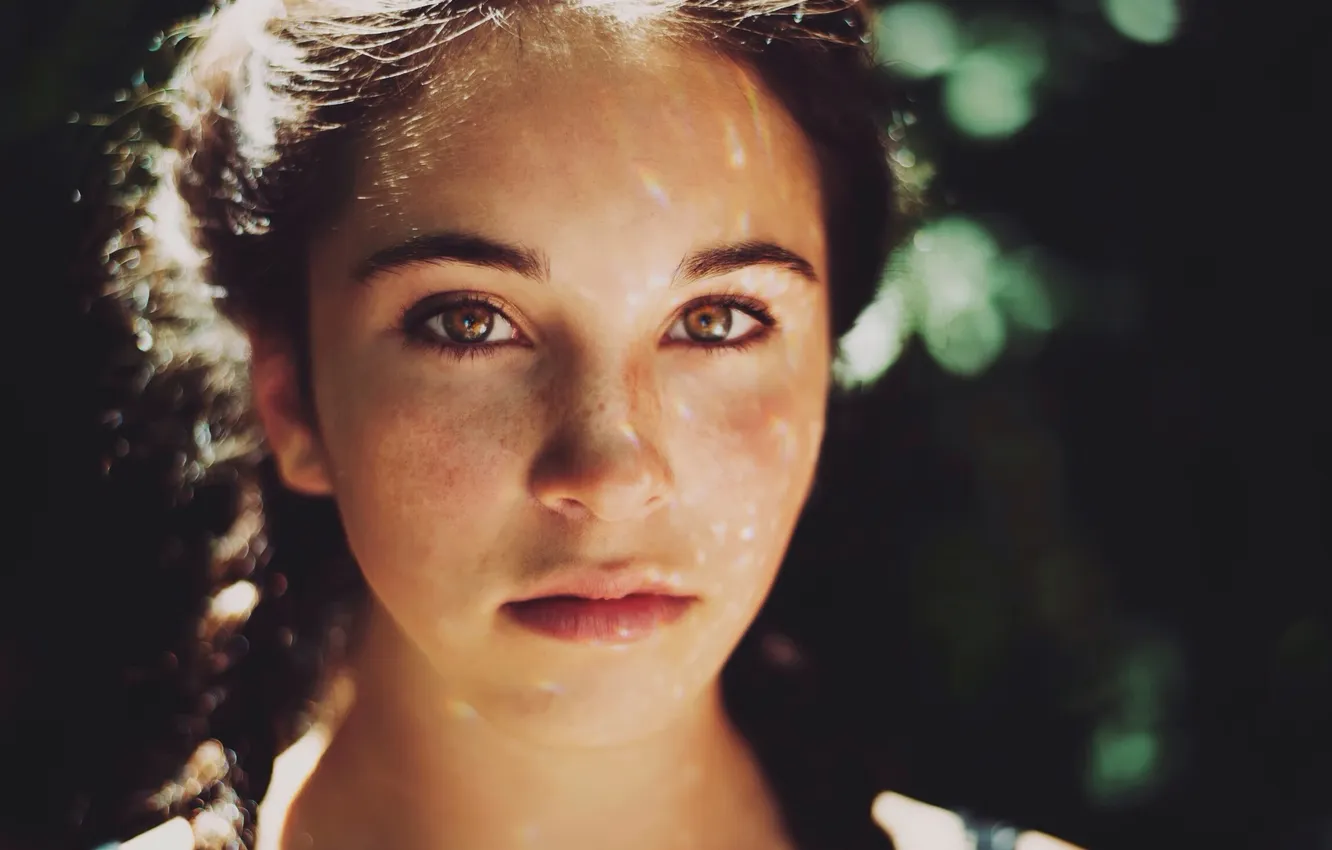 Photo wallpaper look, lighting, freckles, bokeh, brown-eyed