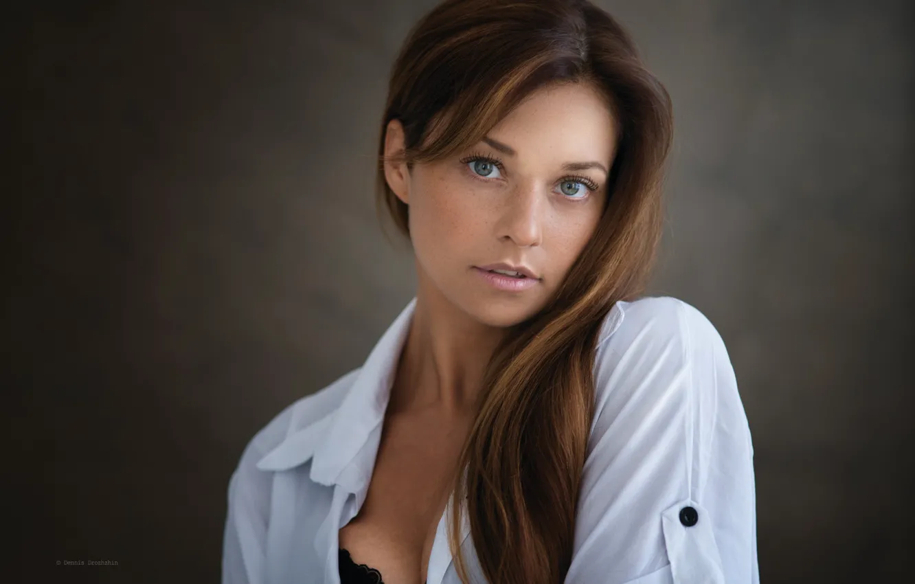 Photo wallpaper chest, eyes, look, girl, face, photo, model, hair