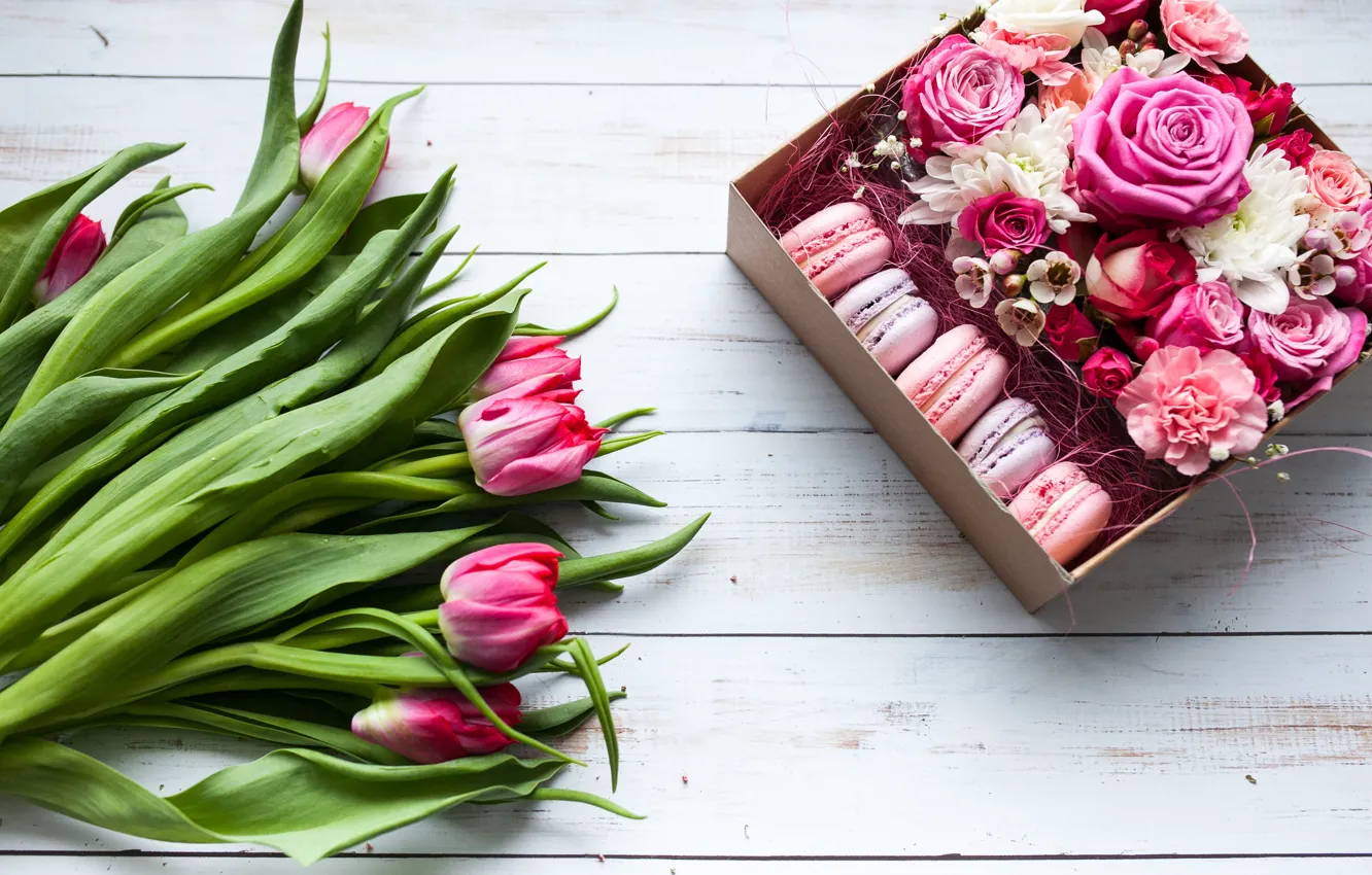 Photo wallpaper flowers, box, gift, bouquet, wood, pink, tulips, macaron