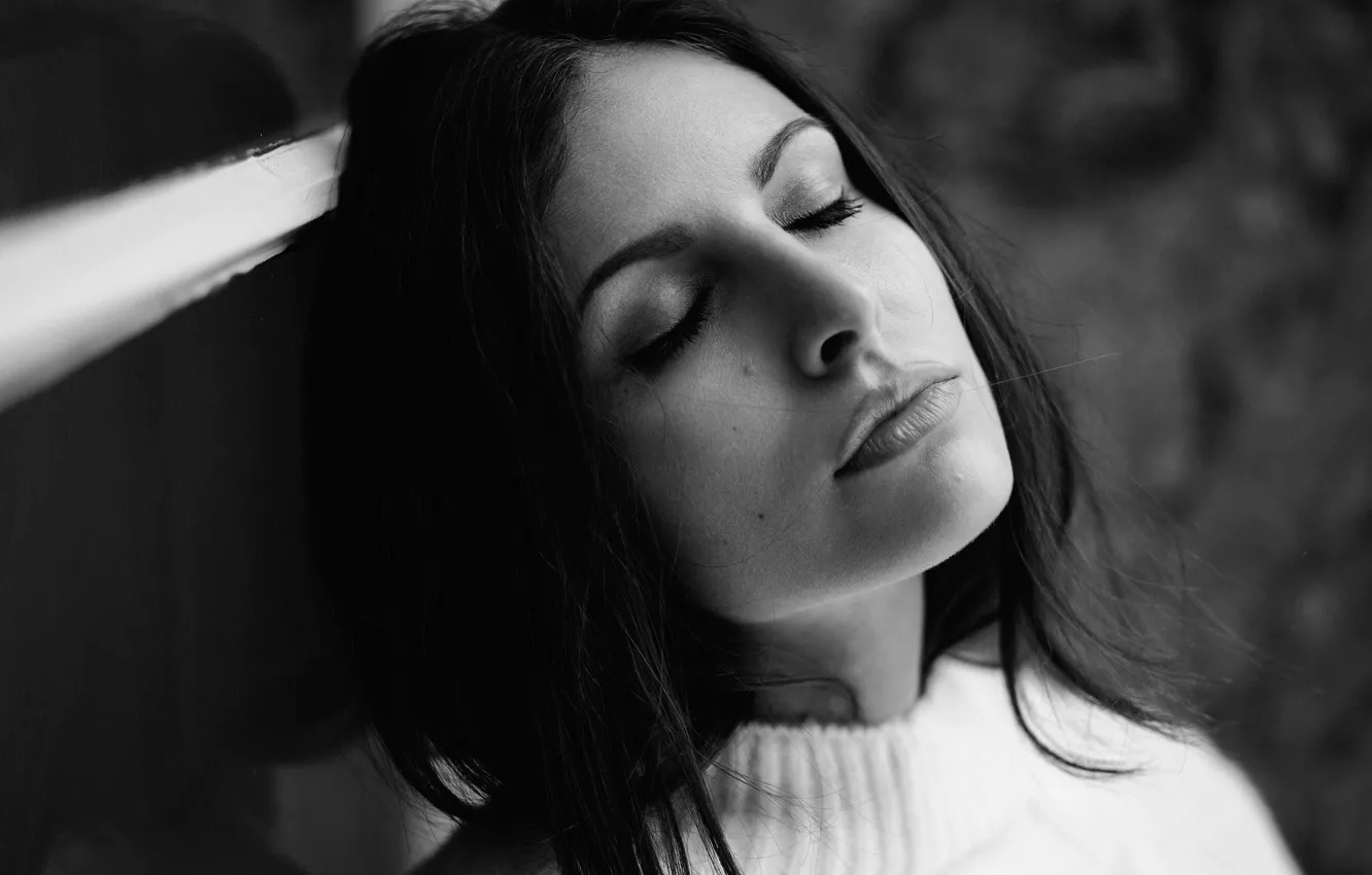 Photo wallpaper girl, portrait, brunette, black and white, Ines, Estelle