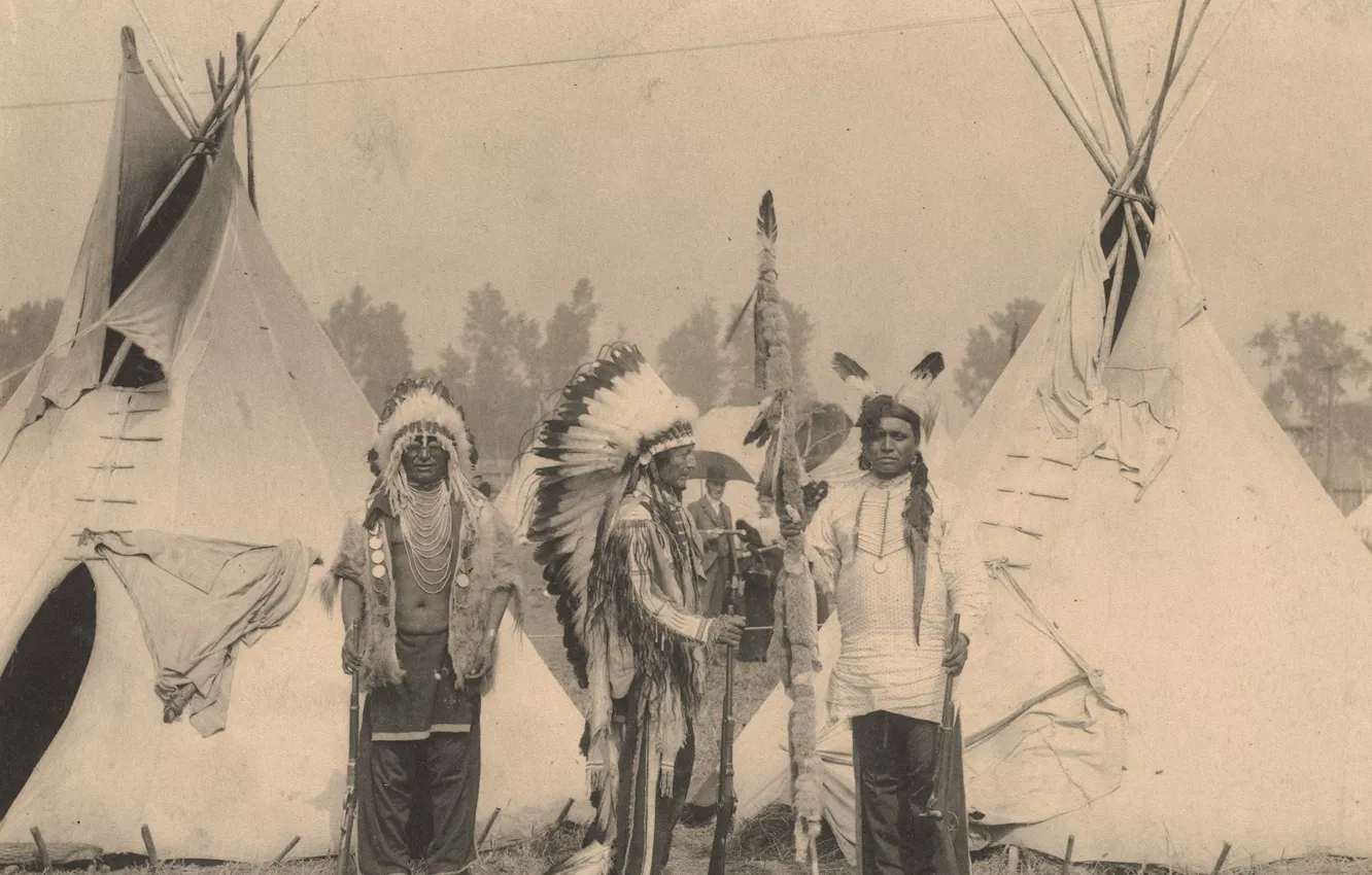 Photo wallpaper native american, first people, Black Foot, Big Eagle, Sioux. Three members of the Sioux tribe …