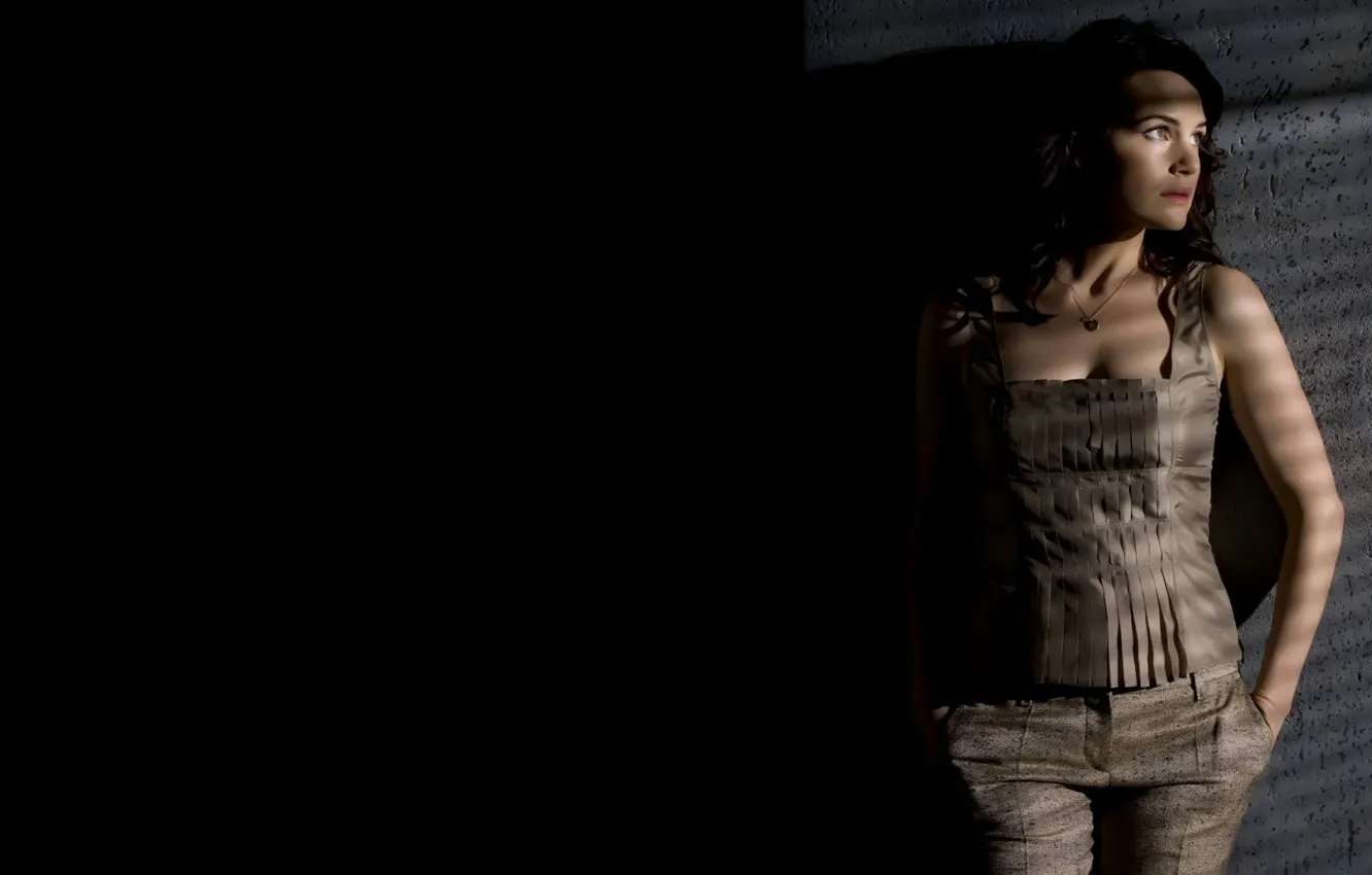 Photo wallpaper the dark background, actress, Carla Gugino, Carla Gugino