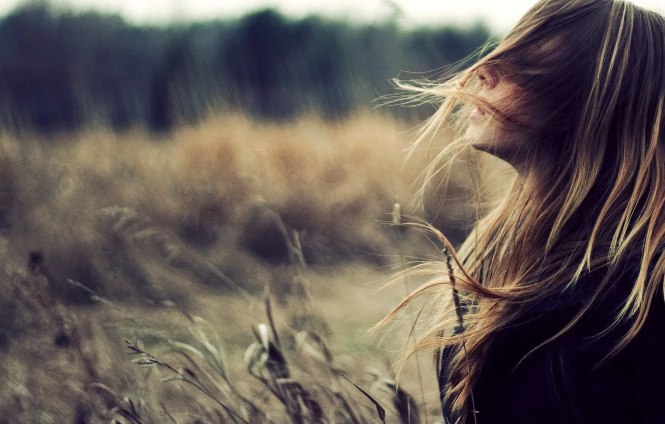 Photo wallpaper girl, loneliness, the wind
