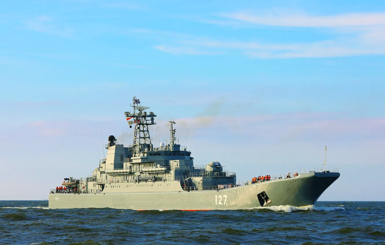 Photo wallpaper ship, large, landing, Minsk