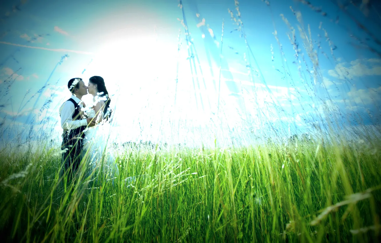 Photo wallpaper greens, the sky, grass, girl, the sun, love, nature, background