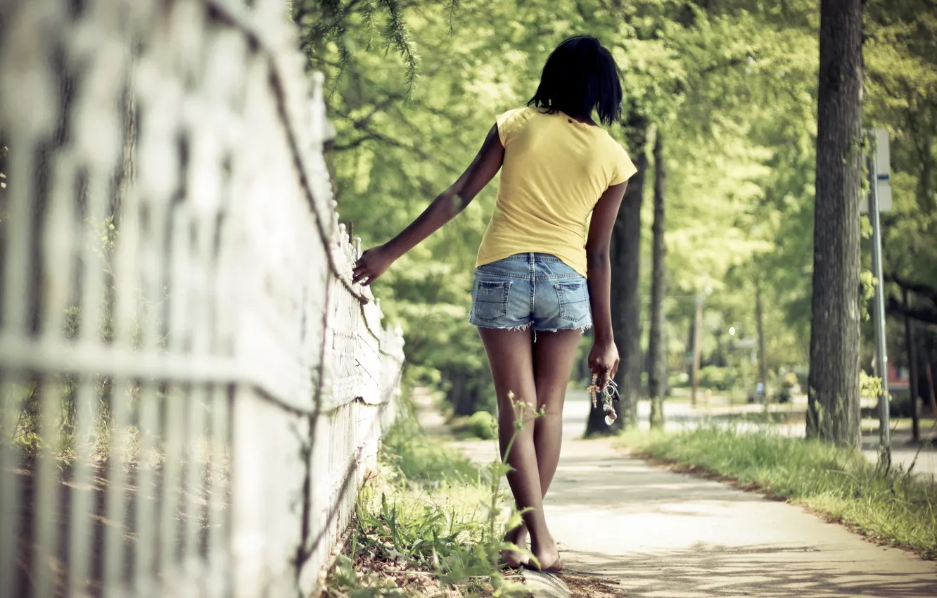 Photo wallpaper girl, the city, street