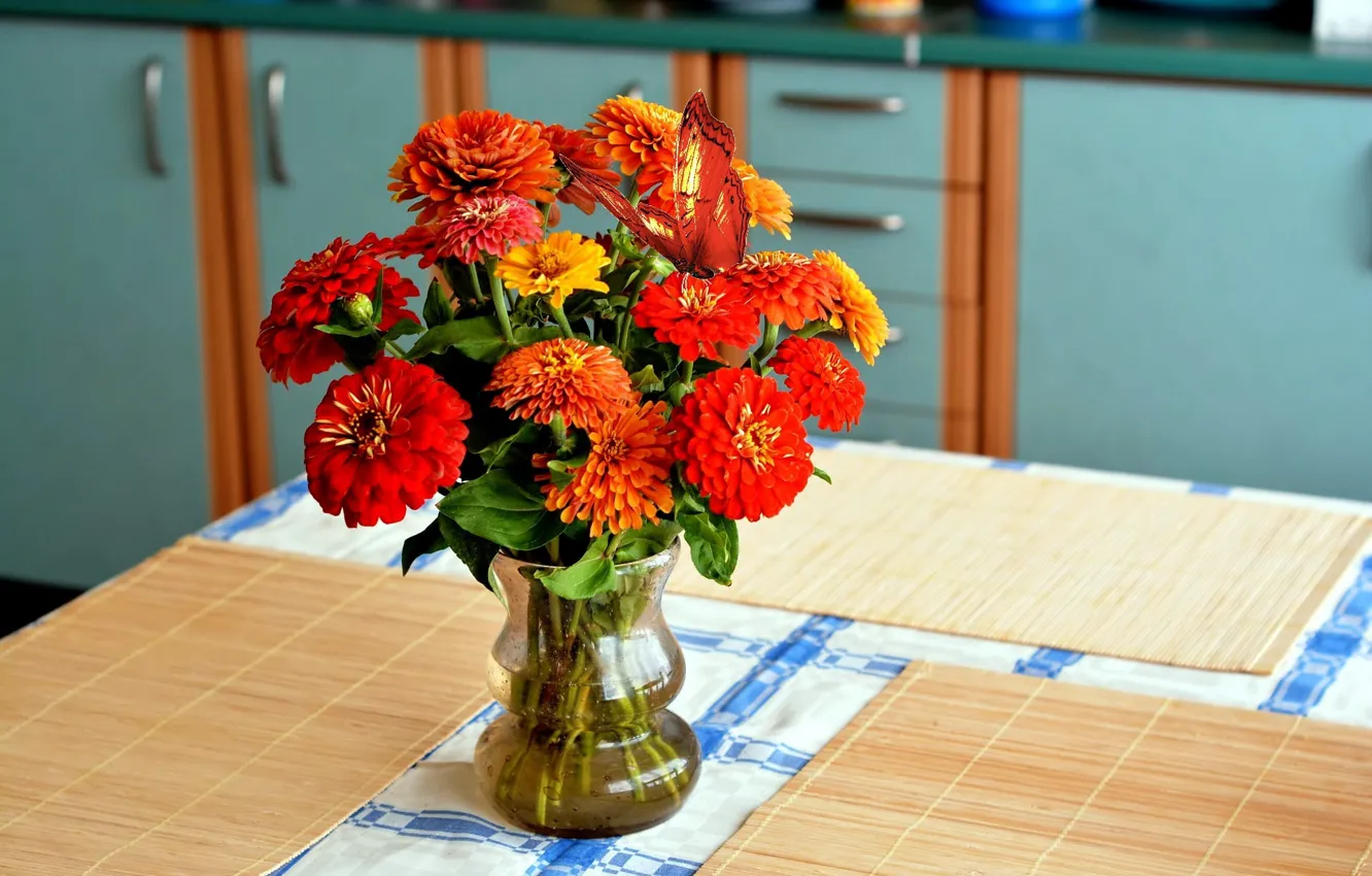 Photo wallpaper bouquet, vase, zinnias