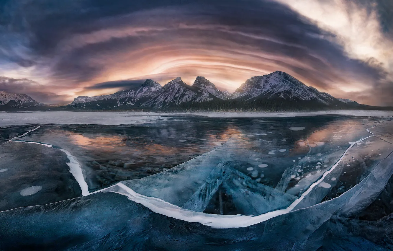 Photo wallpaper ice, clouds, mountains, lake