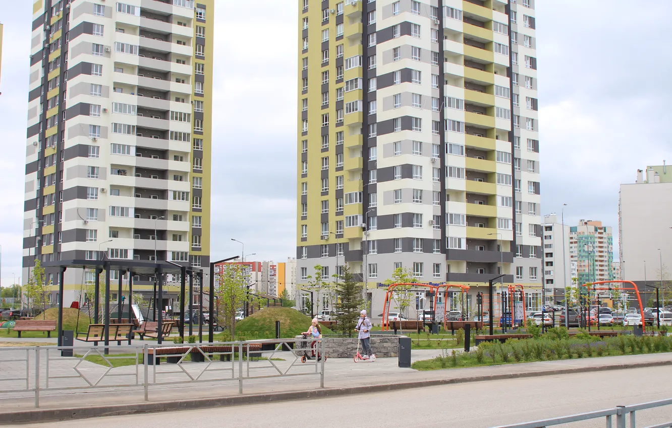 Photo wallpaper the sky, people, building, home, spring, Russia, architecture, Stan