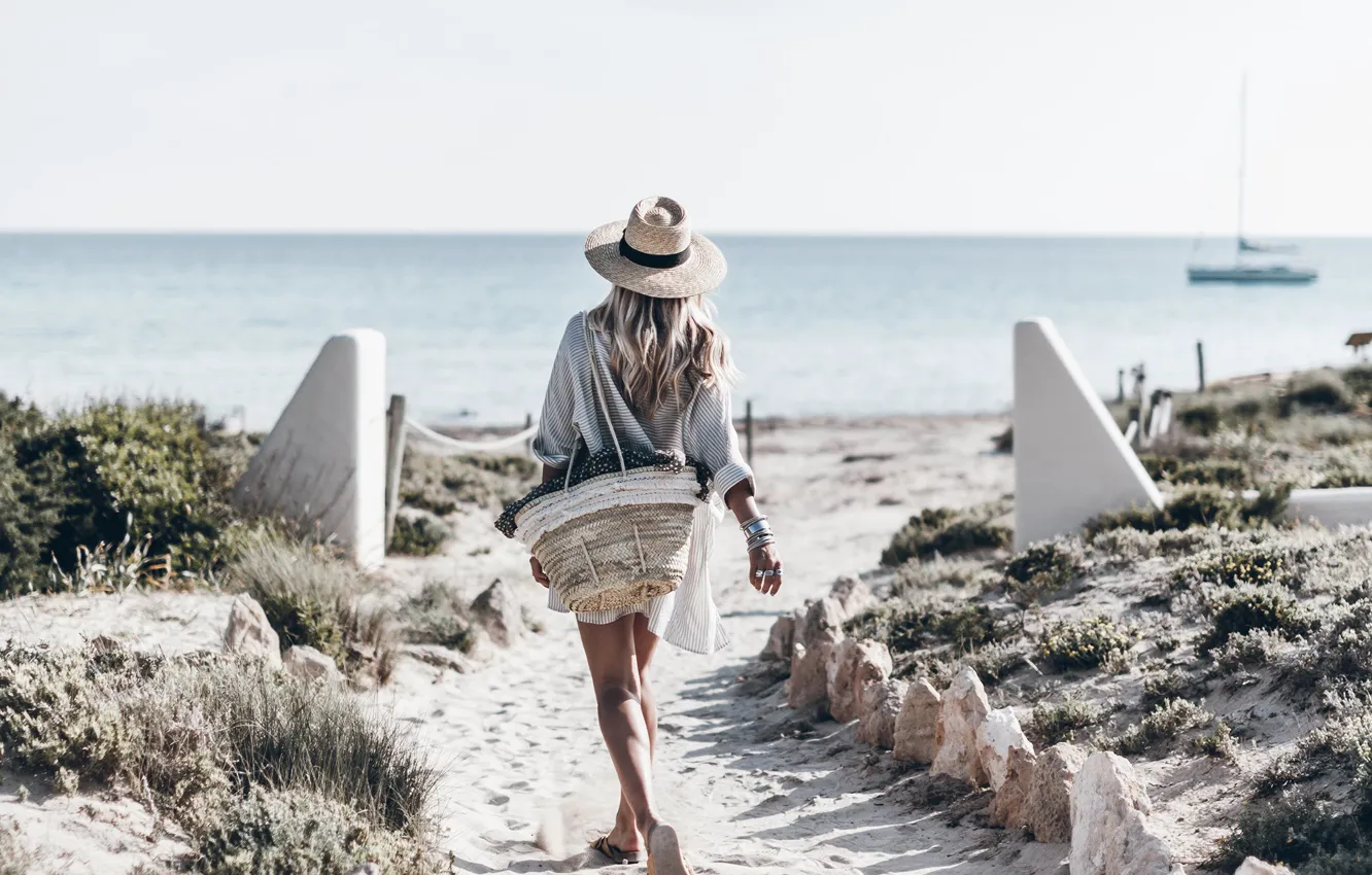 Photo wallpaper sea, beach, girl, hat