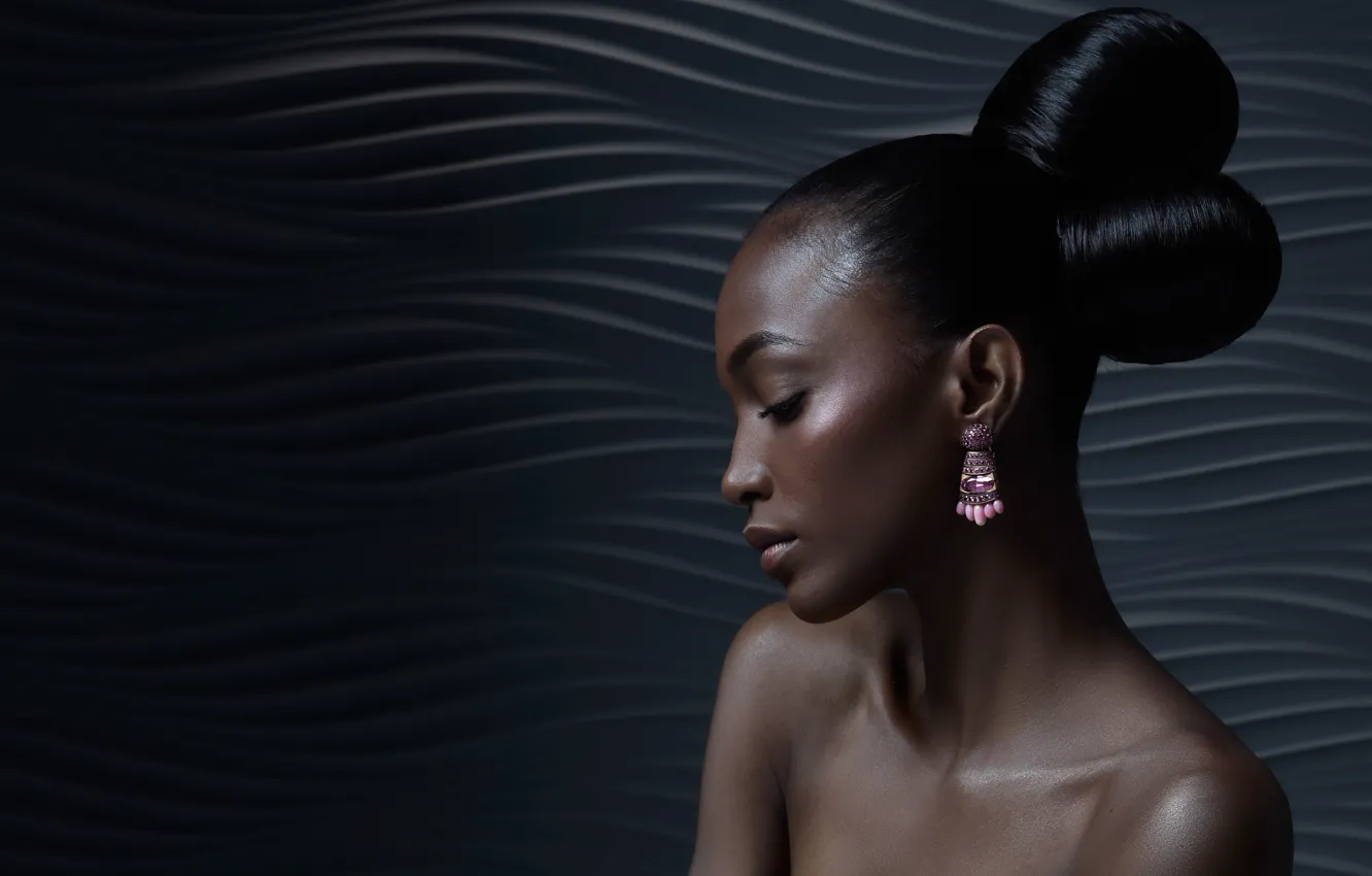 Photo wallpaper model, earrings, profile, black