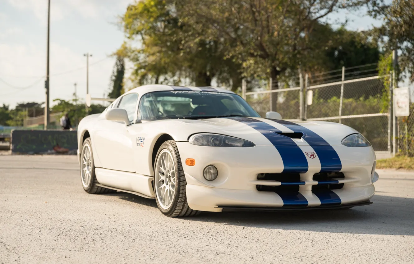 Photo wallpaper White, Dodge Viper, 1997, Sports car, GTSR, Racing stripes