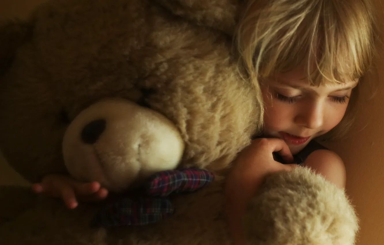 Photo wallpaper children, face, hands, bear, girl, blonde hair, hugs, soft toy