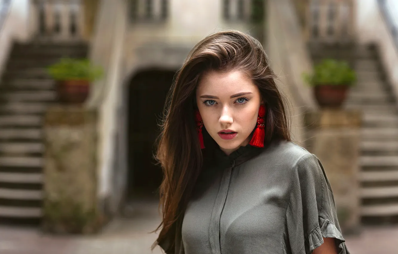 Photo wallpaper look, background, model, portrait, home, makeup, hairstyle, ladder