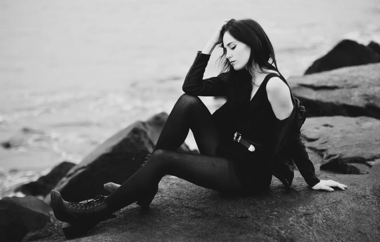 Photo wallpaper girl, pose, brunette, black and white