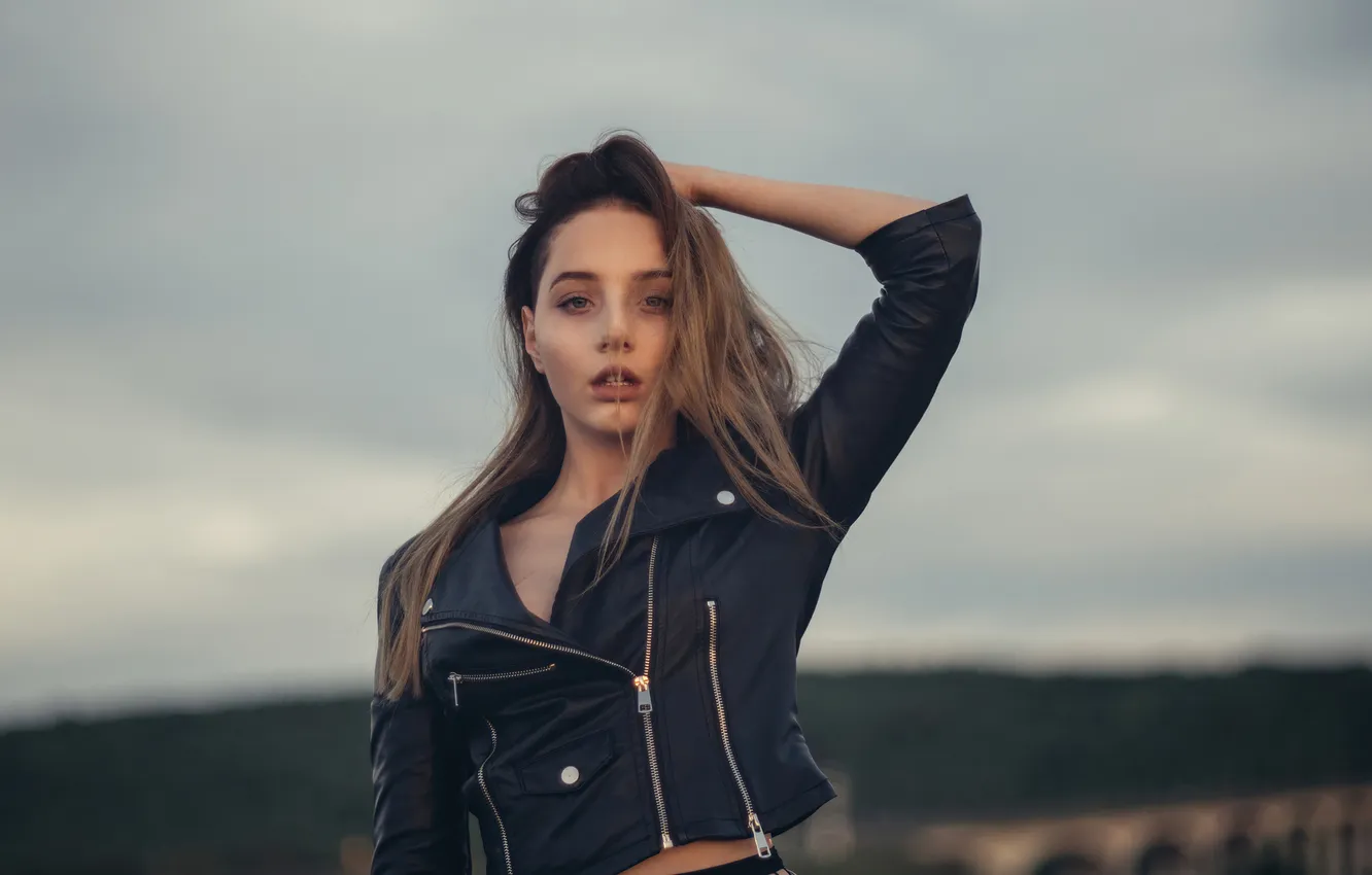 Photo wallpaper model, women, jacket, leather jacket, depth of field, zipper, looking at viewer, women outdoors