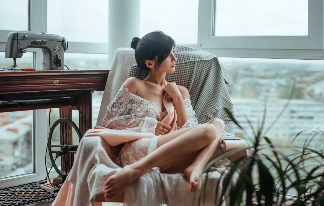 Photo wallpaper girl, pose, legs, sewing machine, Ruslan Kid