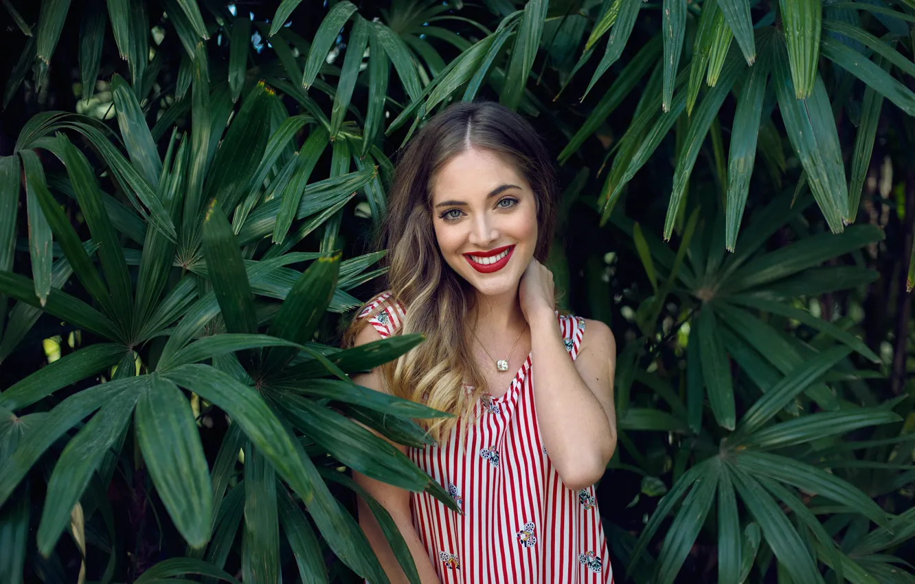 Photo wallpaper girl, smile, Joanna Kust.