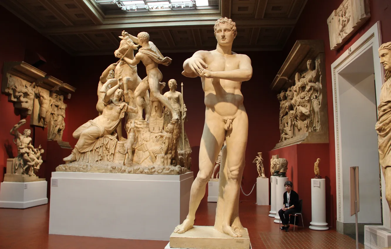 Photo wallpaper Moscow, male, statue, sculpture, cast, The Pushkin State Museum, Apoxyomen, Lissip