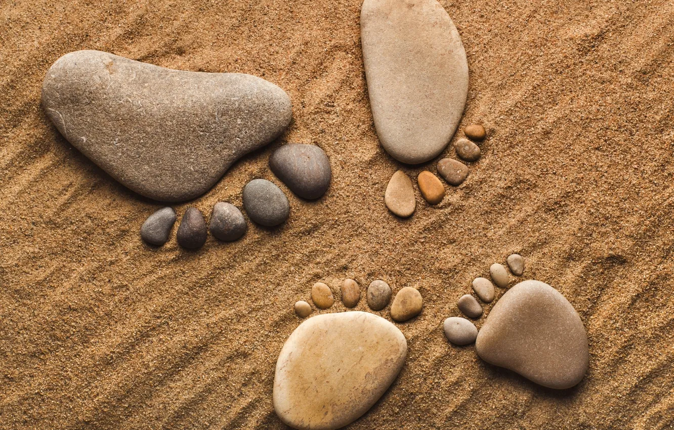 Photo wallpaper sand, pebbles, stones, feet, legs, pebbles, feet