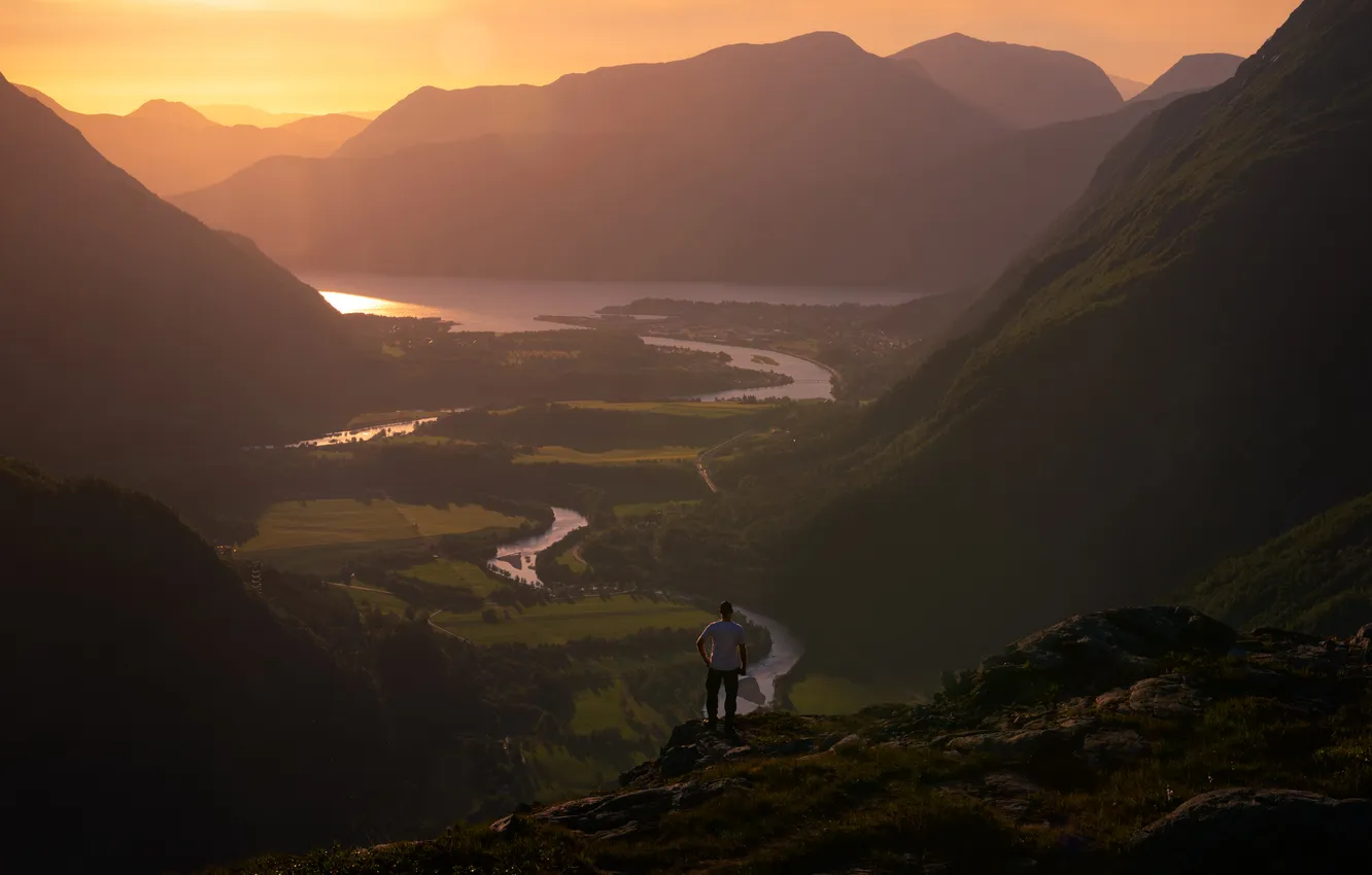 Photo wallpaper mountains, fog, river, people, morning