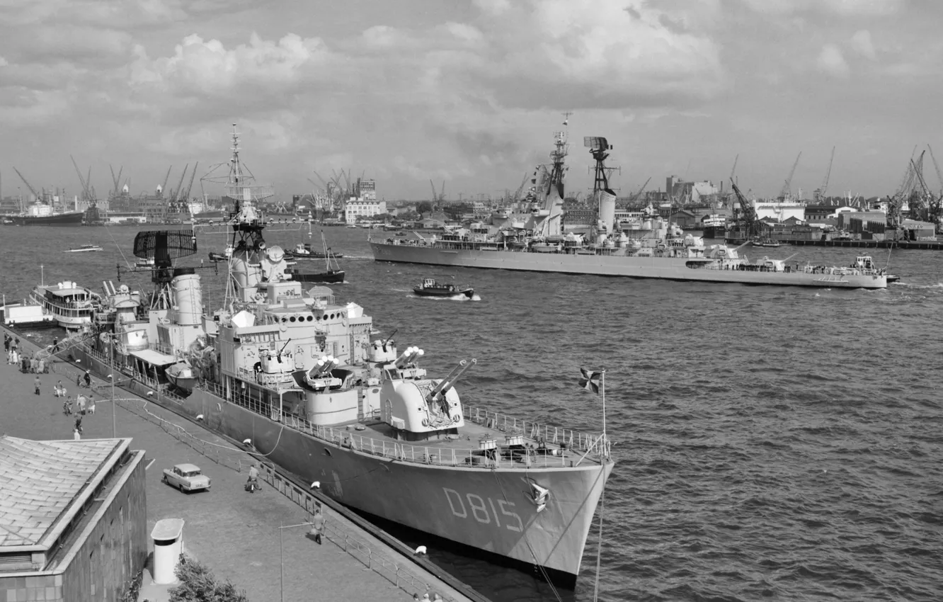 Photo wallpaper Holland, destroyer Overijssel, cruiser De Ruyter