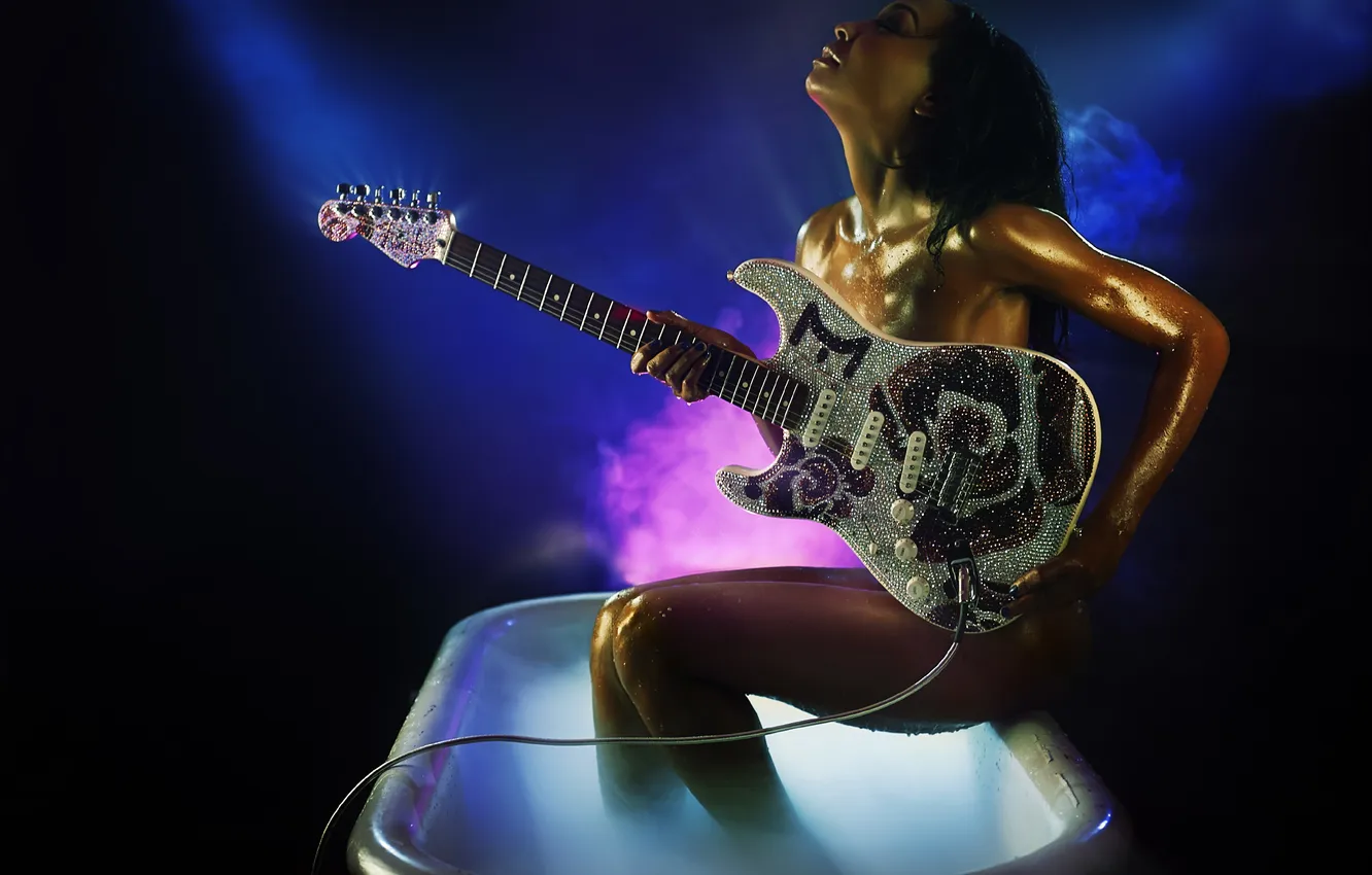 Photo wallpaper guitar, bath, Malina Moye, Recording Artist