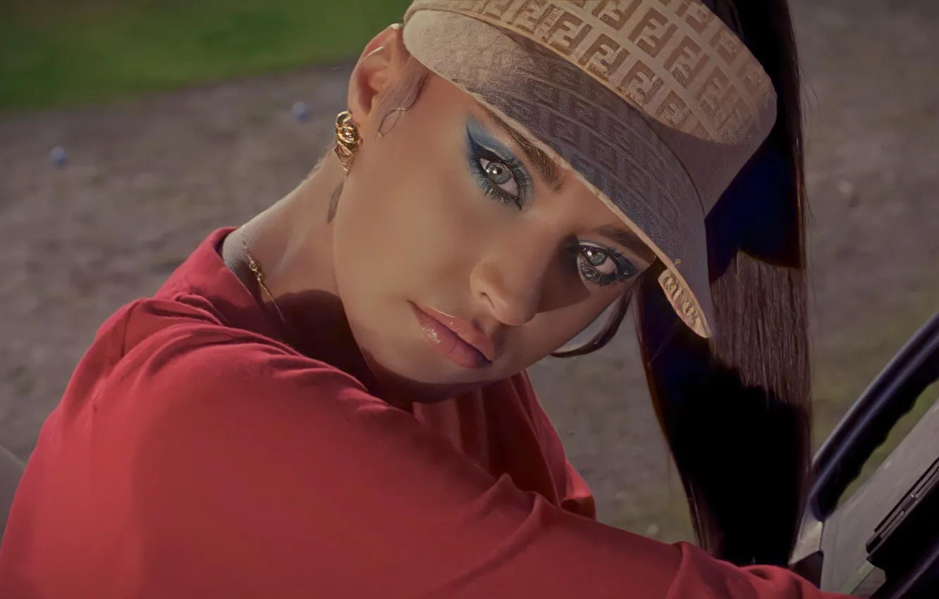 Photo wallpaper girl, golf, hat, eyes, model, pretty, face, brunette