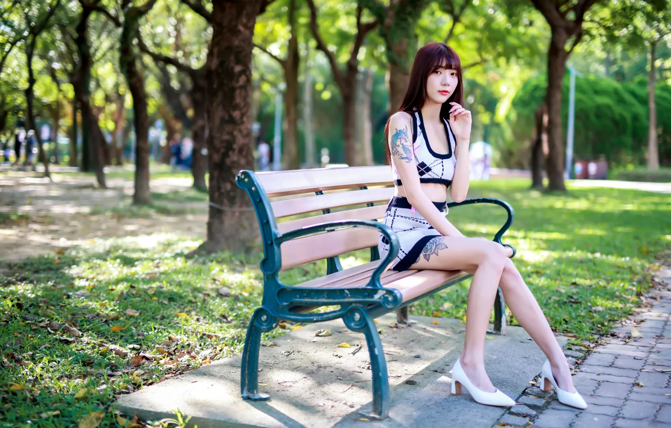 Photo wallpaper look, trees, pose, lawn, model, skirt, portrait, makeup