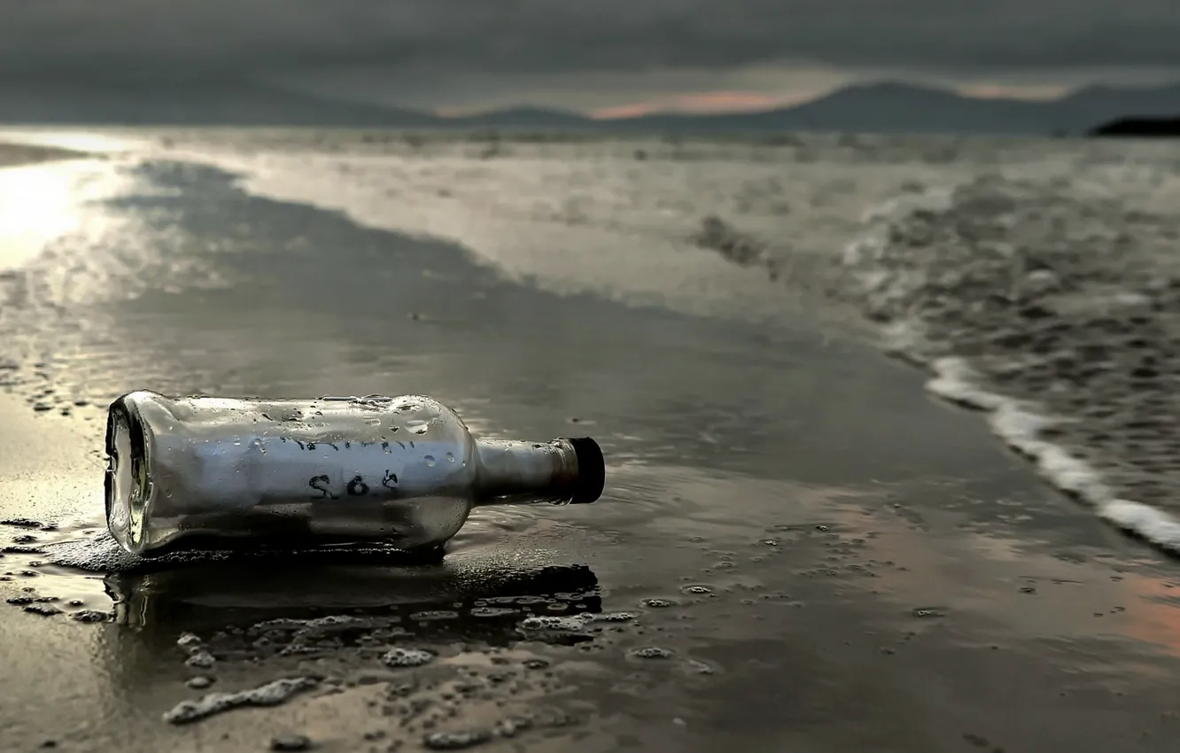 Photo wallpaper sea, shore, bottle, note