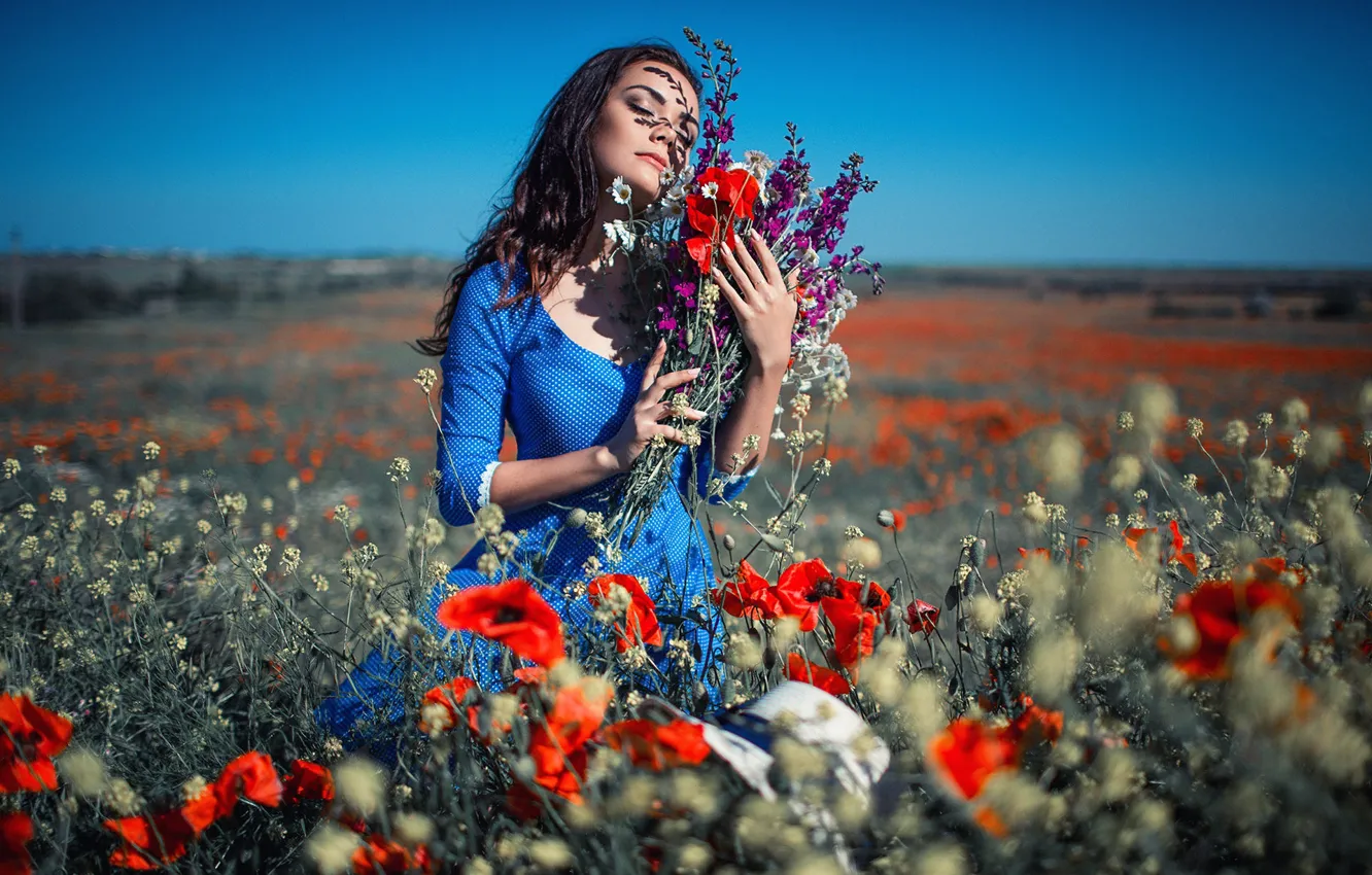 Photo wallpaper flowers, pose, the sun, chamomile, girl, field, Sergey Shatskov, Maki