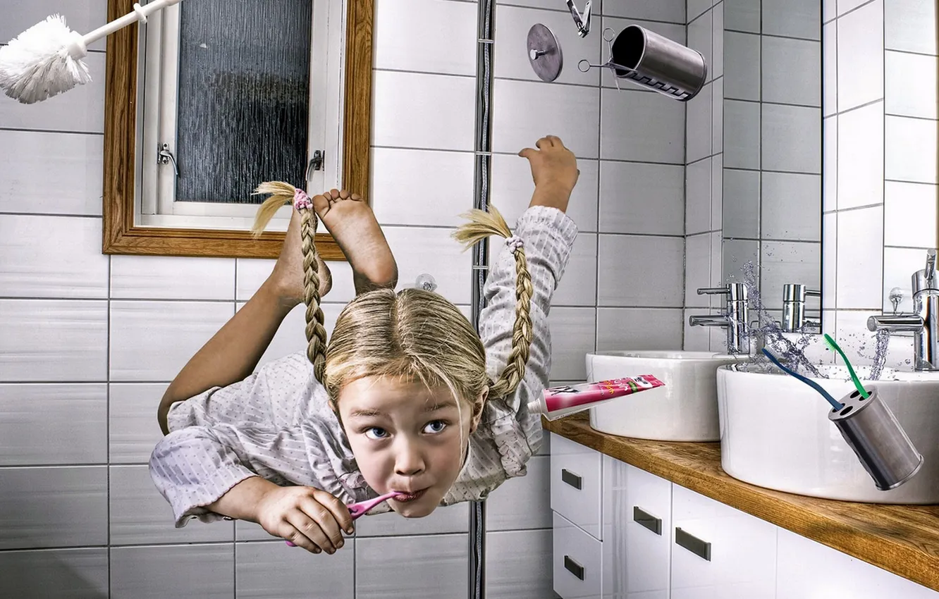 Photo wallpaper girl, bathroom, weightlessness