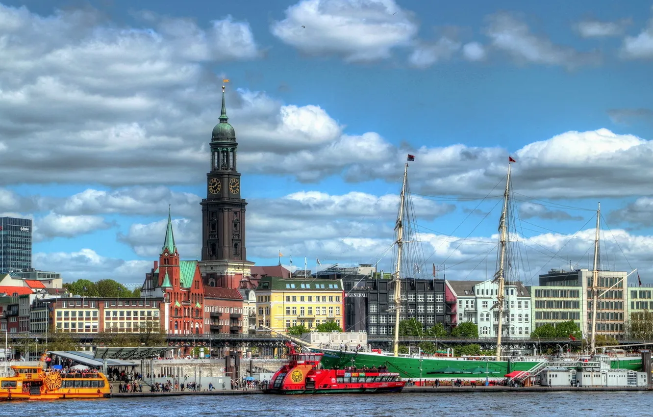 Photo wallpaper the city, river, photo, home, yacht, Germany, Hamburg