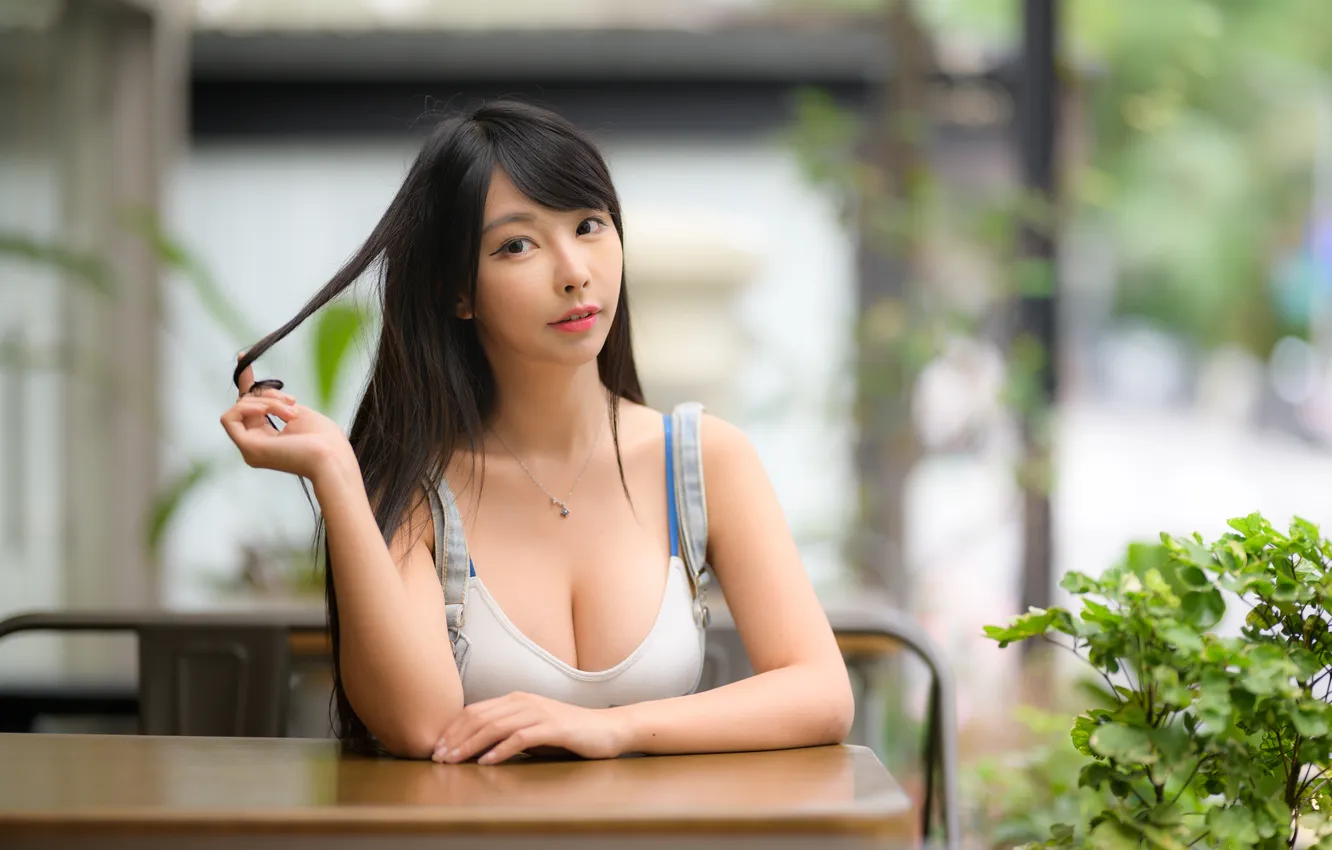 Photo wallpaper look, Mike, neckline, Asian, sitting