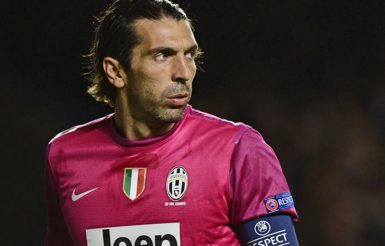 Photo wallpaper Master, goalkeeper, player, the leader, goalkeeper, Juventus, Juventus, Gianluigi Buffon