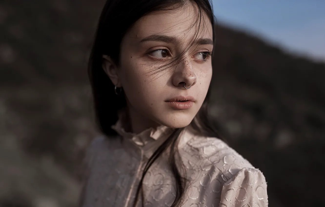 Photo wallpaper girl, portrait, freckles, Juliana Naidenova