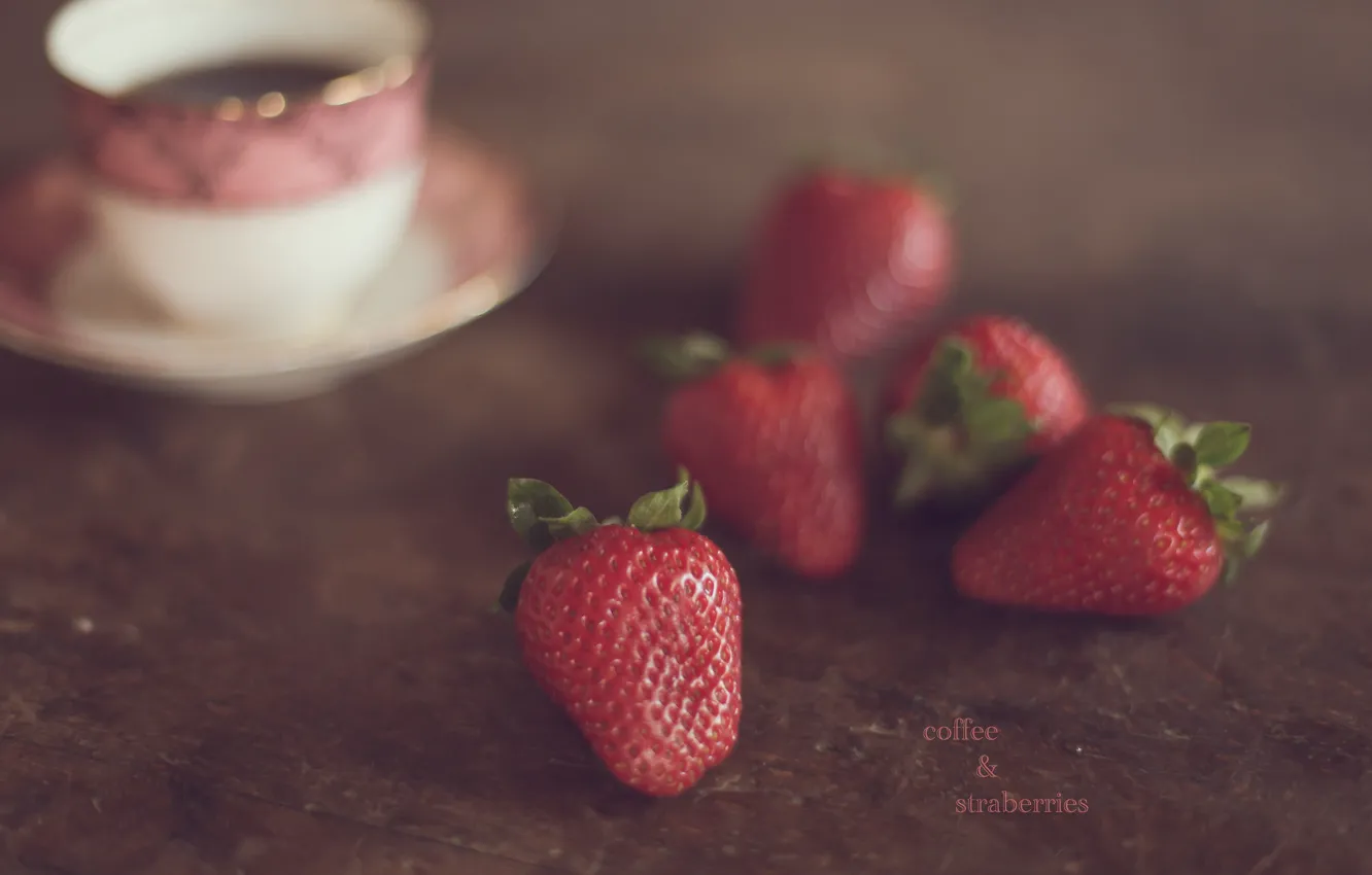 Photo wallpaper berries, coffee, strawberry, Cup, bokeh