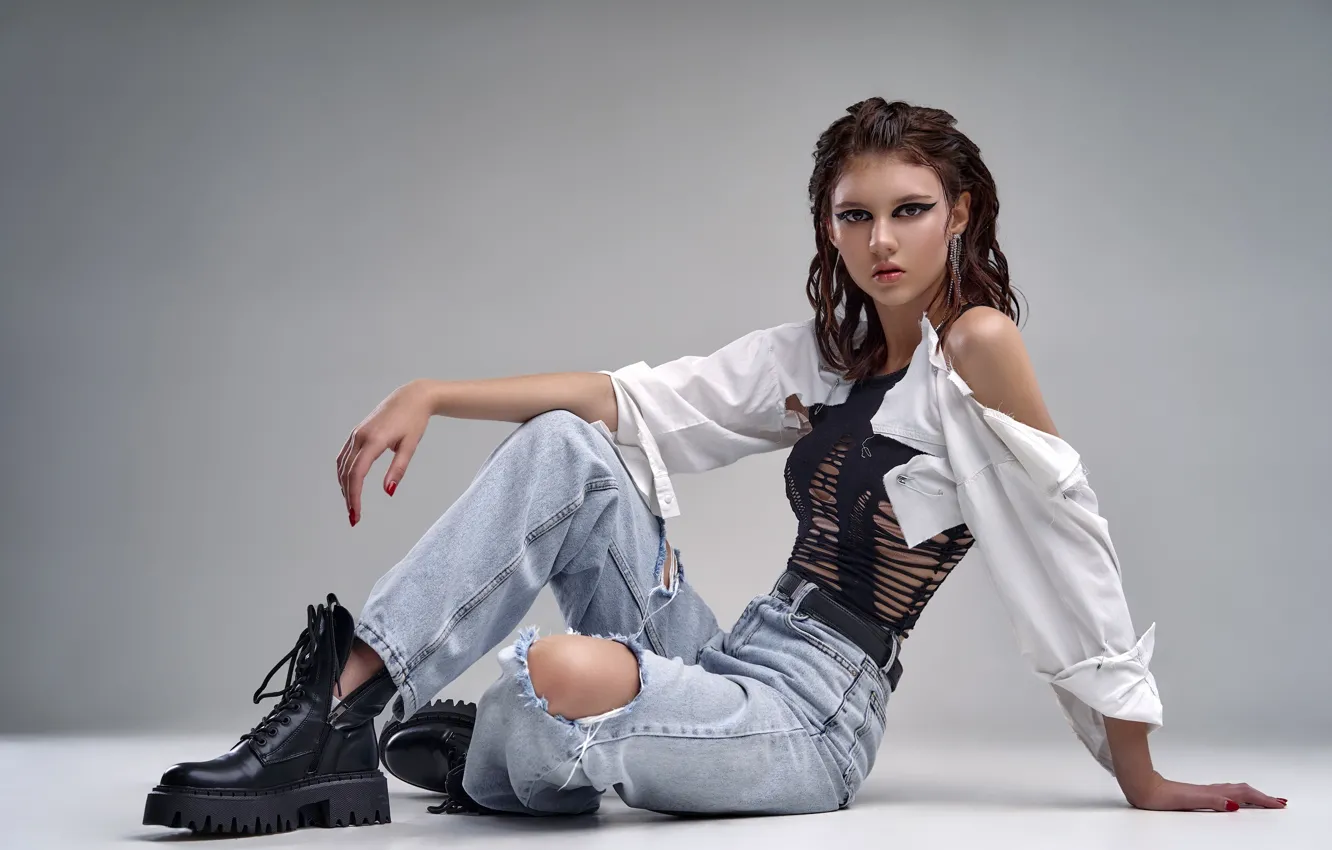 Photo wallpaper look, girl, pose, background, makeup, Sofia, ripped jeans, Ankle boots