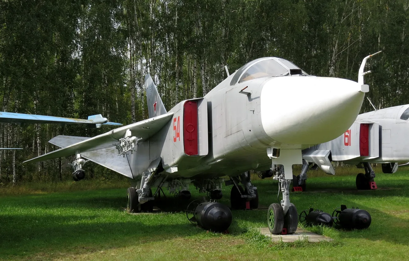 Photo wallpaper Russia, bomber, Su-24, frontline, with variable sweep wing, Soviet/Russian, Central air force Museum, Monino