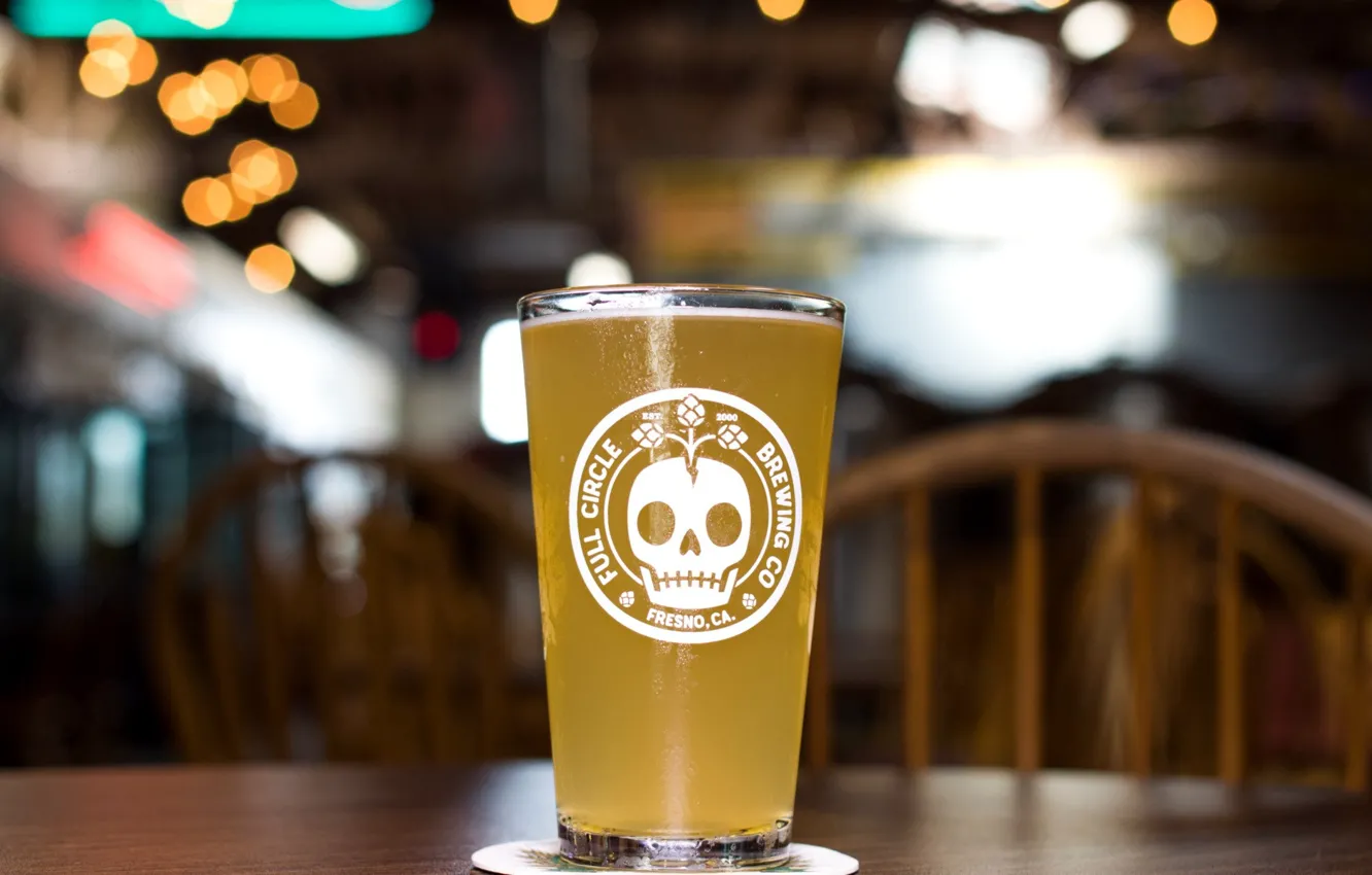 Photo wallpaper glass, skull, beer