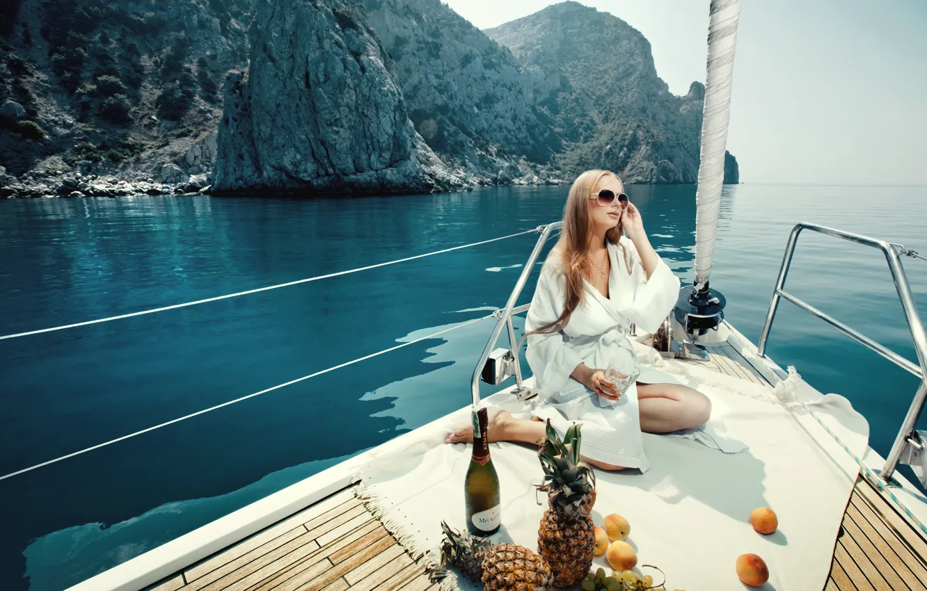 Photo wallpaper sea, girl, pose, mood, yacht, glasses, pineapple, beauty