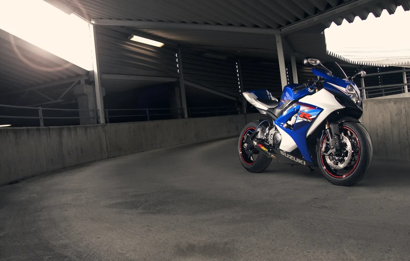 Photo wallpaper blue, motorcycle, suzuki, Blik, front view, bike, blue, Suzuki