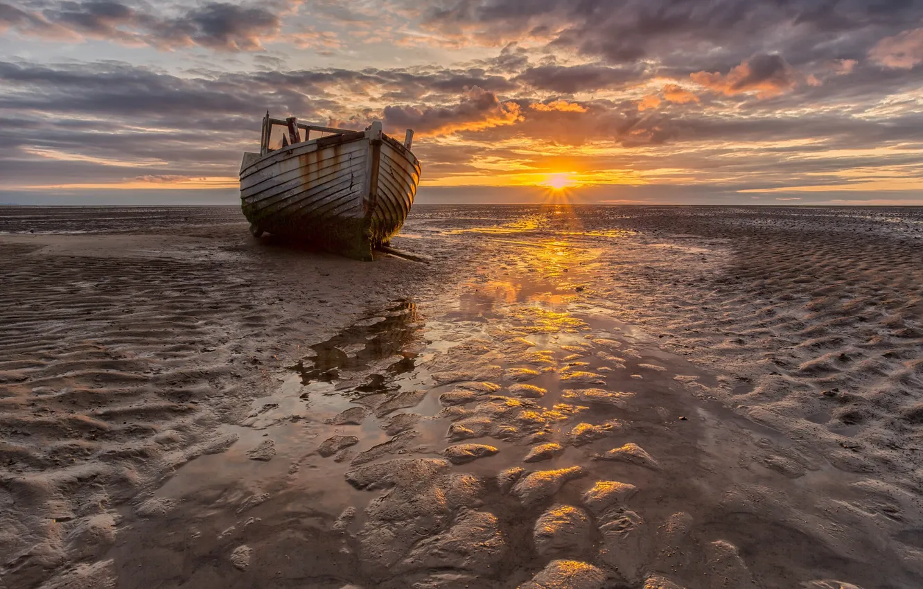 Photo wallpaper sunset, boat, stranded