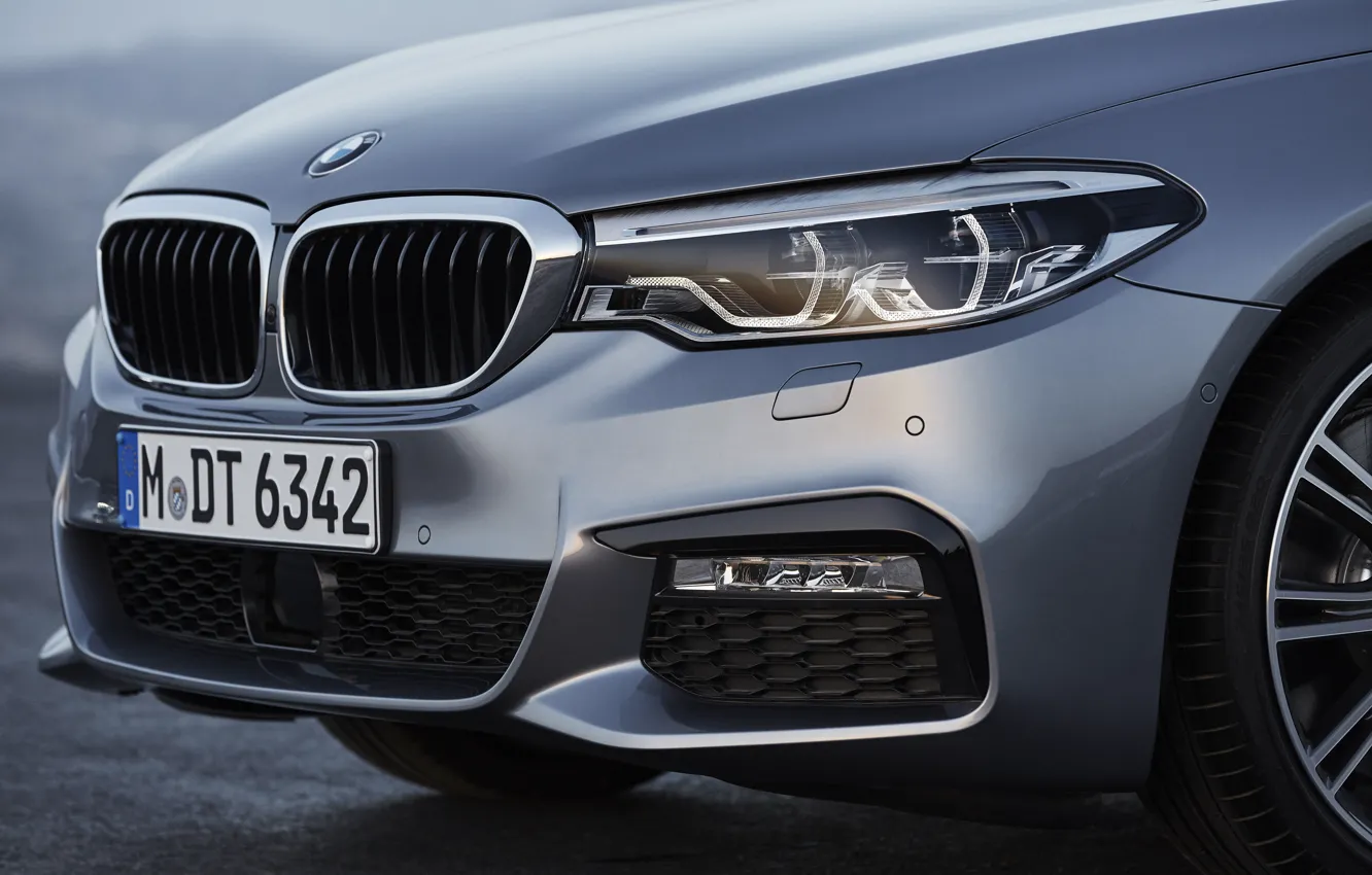 Photo wallpaper the hood, BMW, grille, bumper, the front part, 540i, 5, M Sport