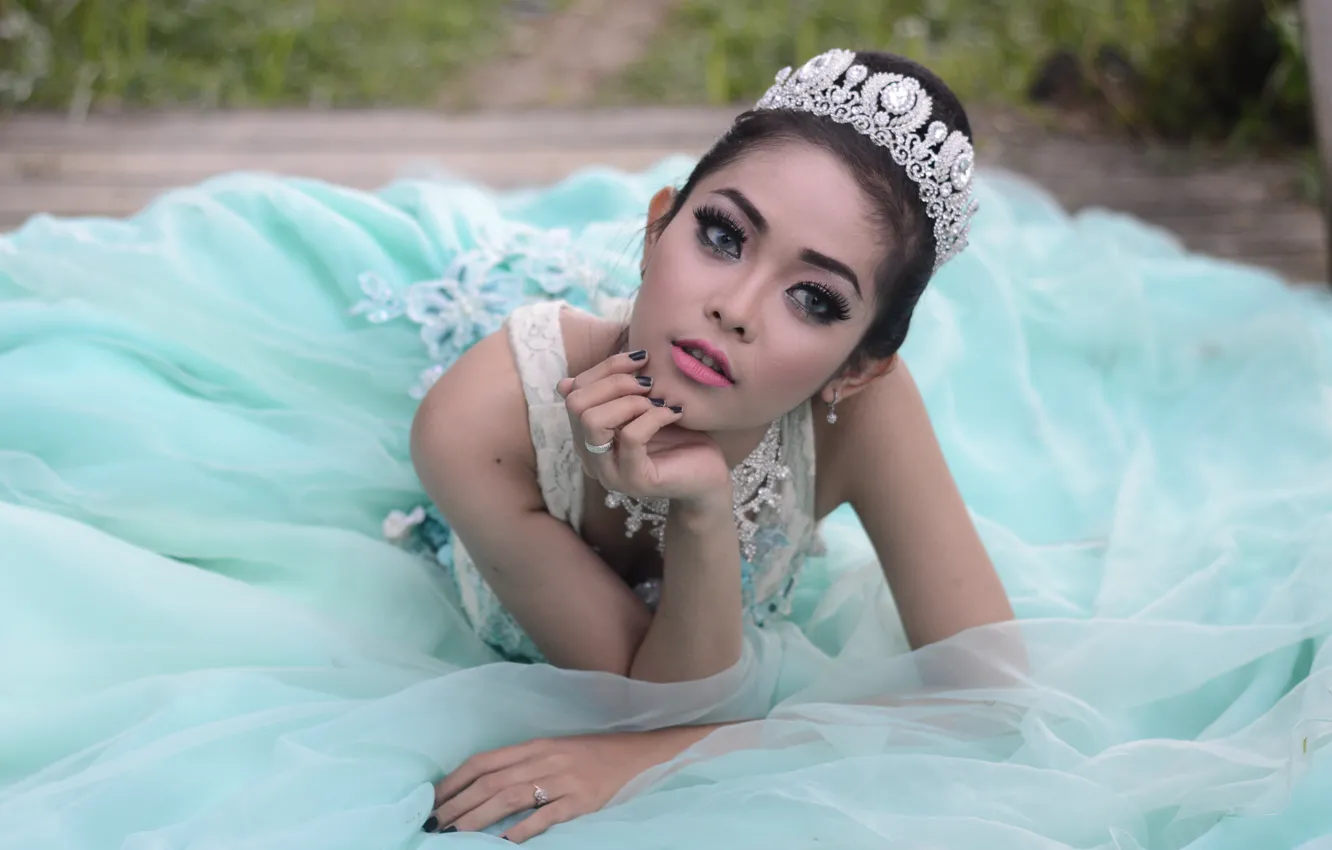 Photo wallpaper pose, holiday, beauty, outfit, Diadema, gesture, beauty, holiday